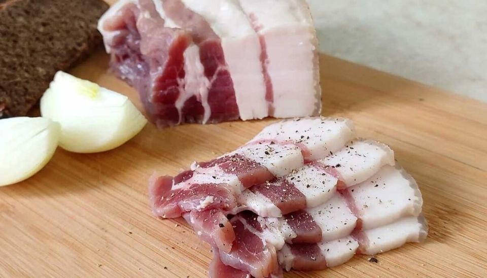 Сало на диете: неожиданный друг или скрытая угроза?