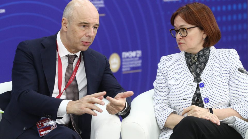 Революция в расчетах: зарплата выплачена в цифровых рублях