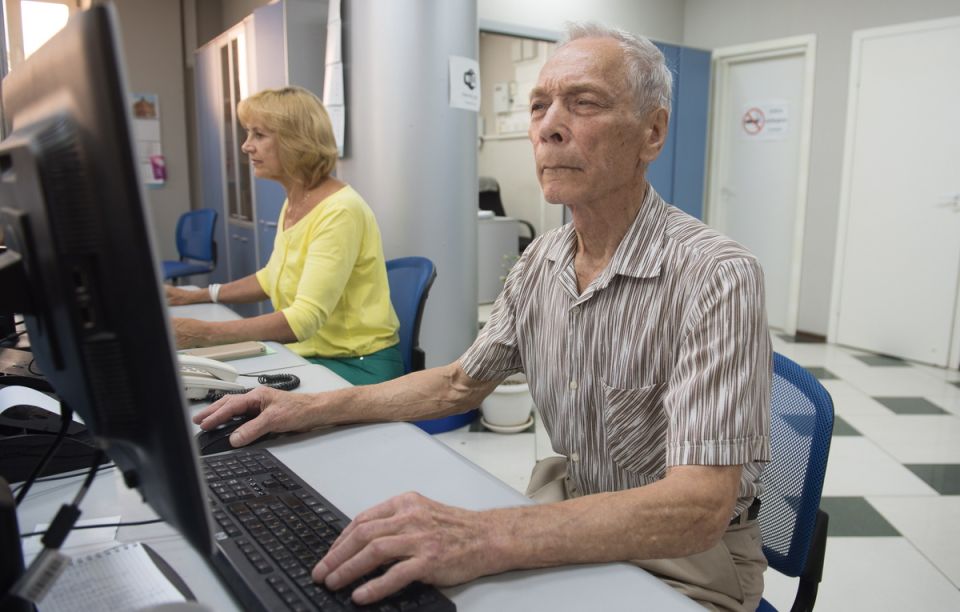 Где работают пенсионеры: неожиданные цифры по регионам России
